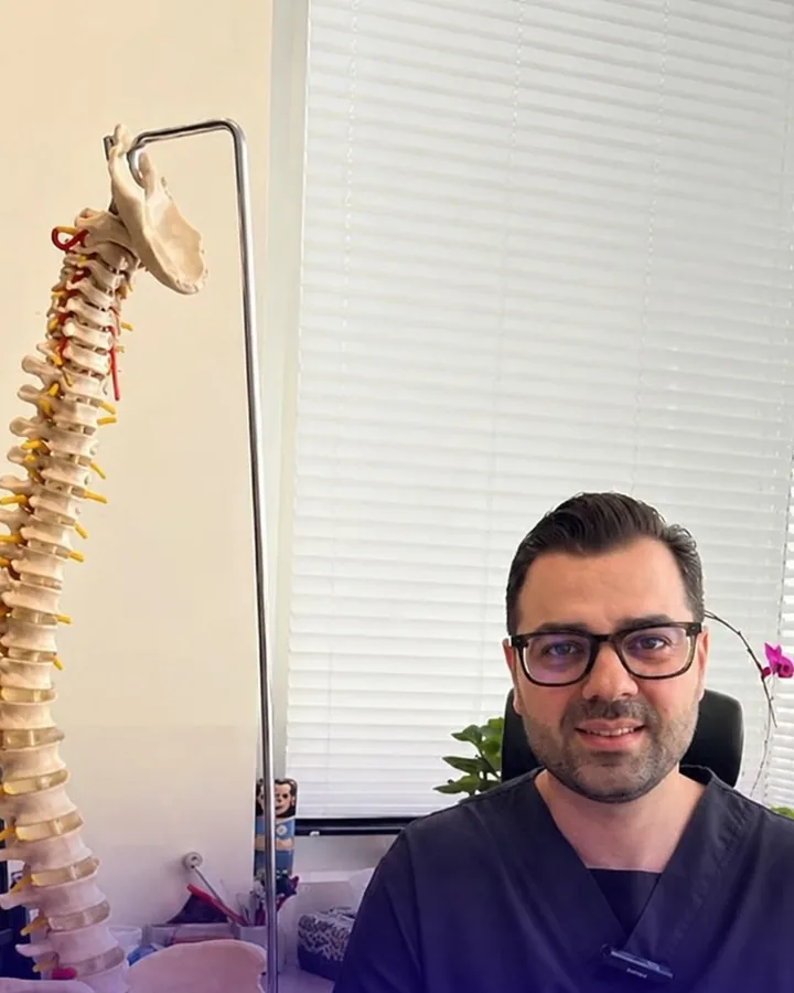 منوال تراپی و درمان دستی در کلینیک انرژی